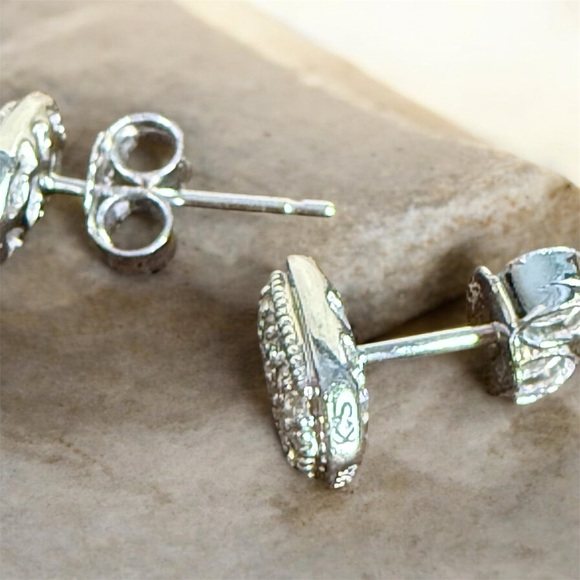 Kendra Scott 14k white gold diamond Amelee stud earrings - Picture 4 of 13